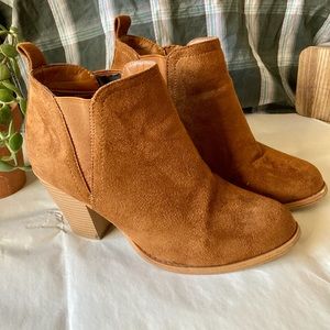 Pierre Dumas Suede Booties In Chestnut